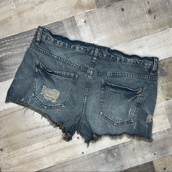 Free People Distressed Button Fly Black Jean Short size 27 - Picture 4 of 10
